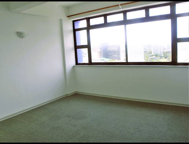 2 BEDROOM APARTMENT FOR SALE IN MARGATE BEACH